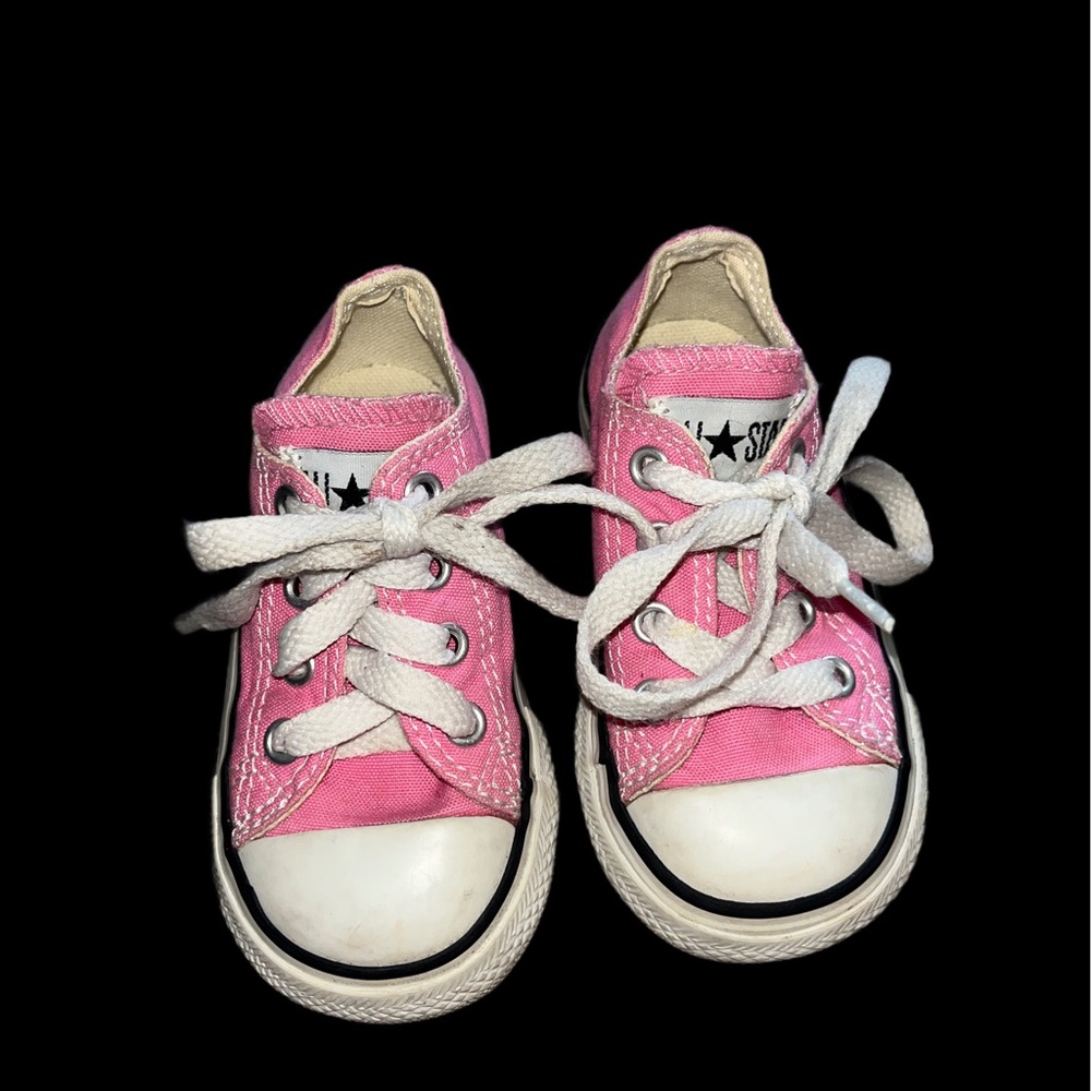 Pink Converse 5c